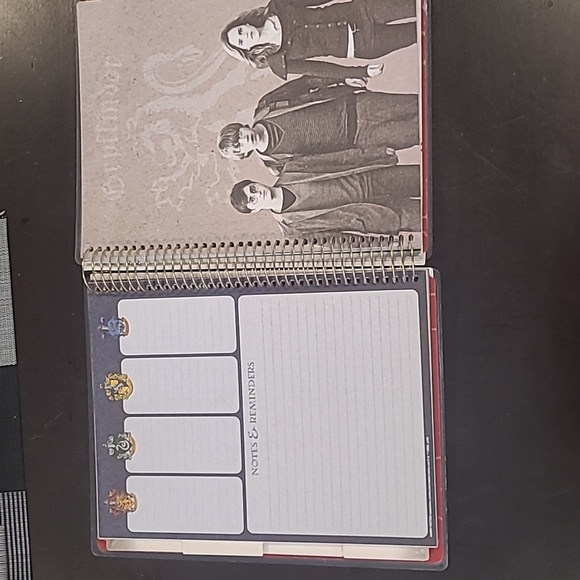 4/25 NWT HARRY POTTER 12 MONTH UNDATED AGENDA WITH STICKERS - Picture 5 of 5